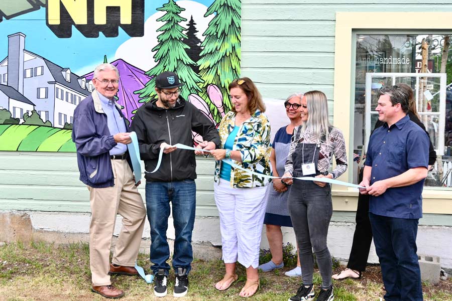 The new Welcome to Bethlehem mural was unveiled and dedicated during a Community Block Party on Friday, July 2
